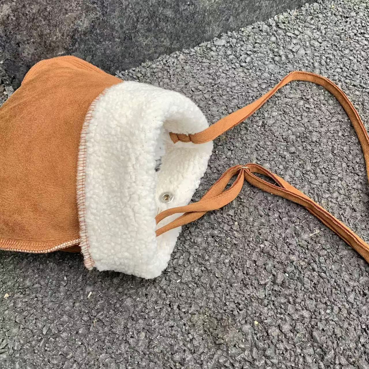 Korean Ins Retro Suede Fleece Crossbody Phone Bag for Fall Winter - Image 2
