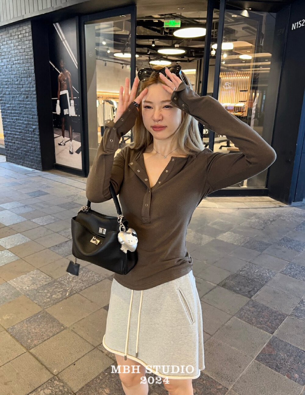 MBH Rodeo Mini Smooth Cowhide Soft Slouchy Large Capacity Crossbody Bag with Strap - Image 4