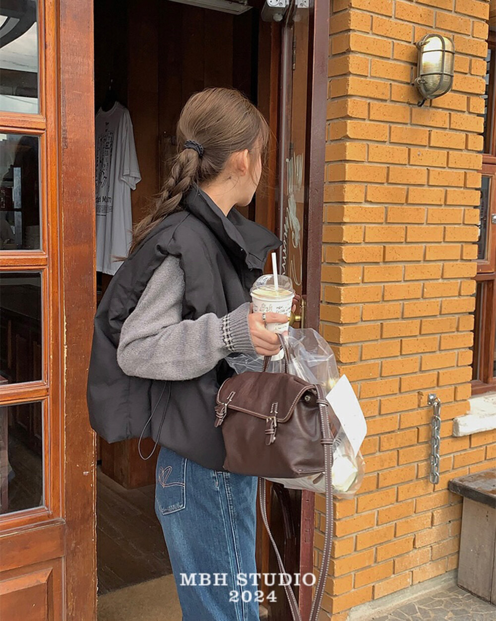 MBH Top Grain Vegetable Tanned Leather Vintage Handbag Messenger Bag Casual Commute Crossbody Bag with Shoulder Strap