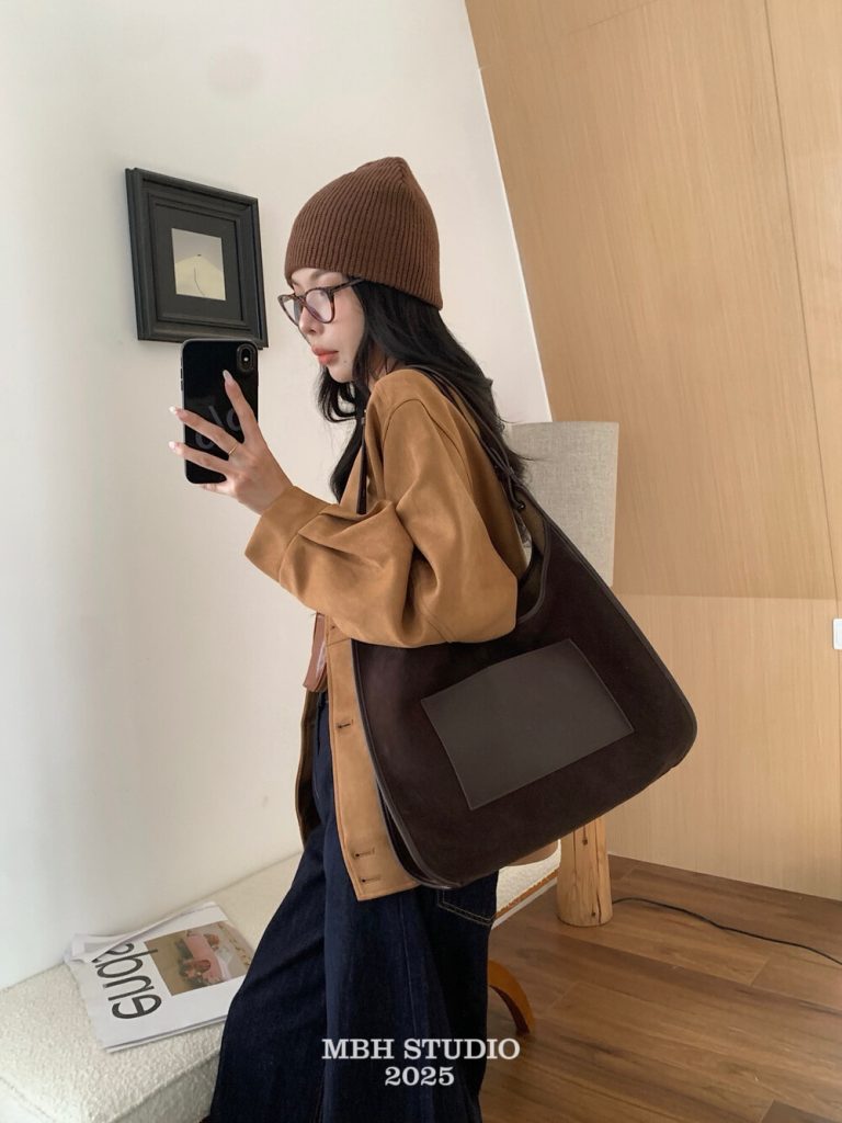 MBH Niche Design Matte Leather Colorblock Tote Bag Large Capacity Daily Commute Shoulder Bag