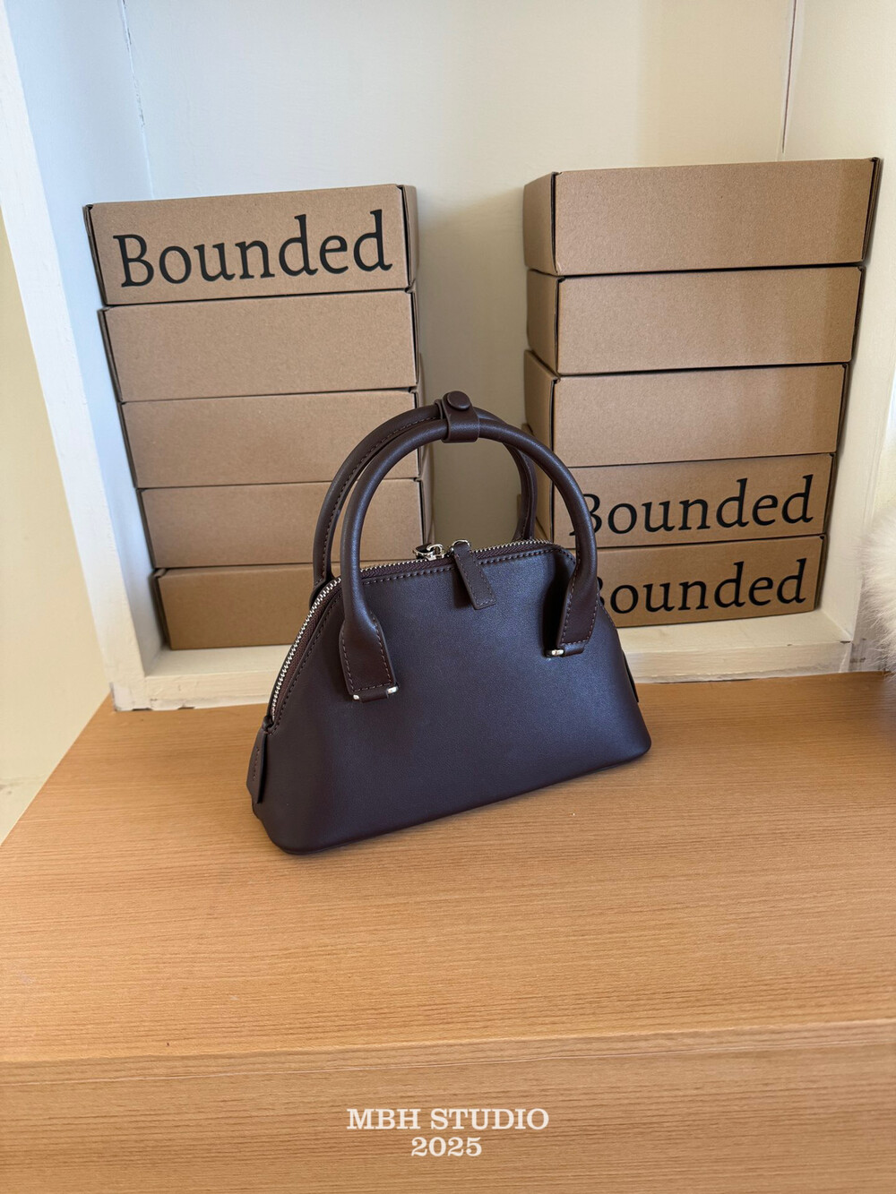 MBH French Minimalist Retro Shell Bag Versatile Crossbody Handbag - Image 3